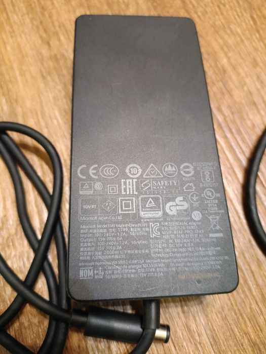 Док- станция Microsoft