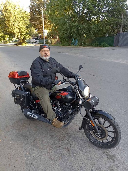 Мото bajaj avenger 220