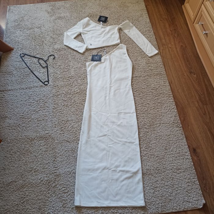 Długa sukienka M na jedno ramię