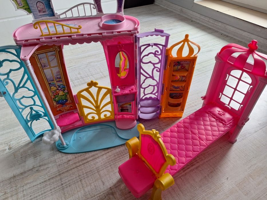 Domek dla lalek Barbie