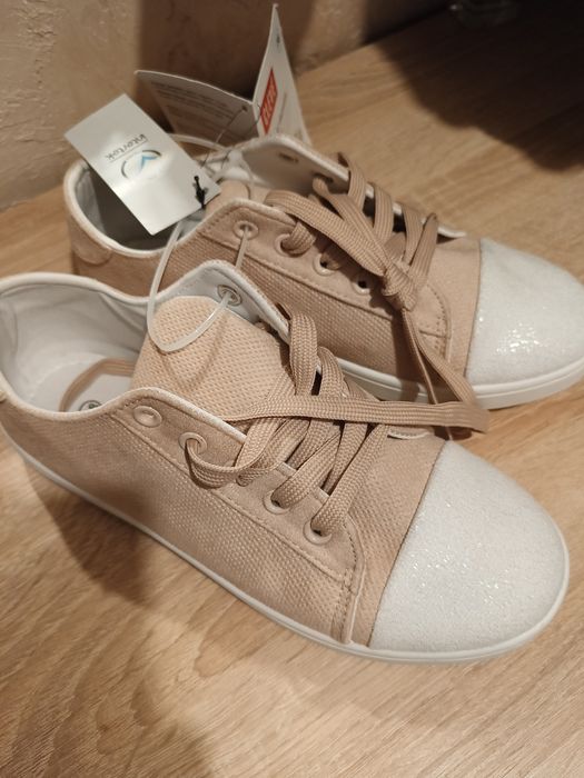 Trampki buty damskie NOWE 38 tenisówki