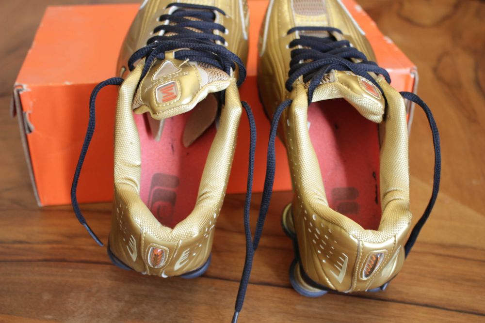 Ténis/ Sapatilhas Nike Shox R4