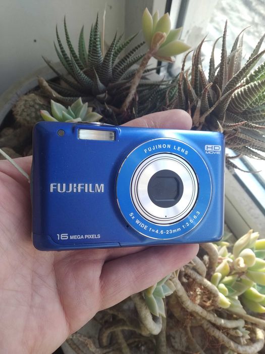 Цифровой фотоаппарат Fujufilm Finepix JX 580