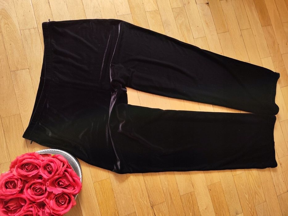 Amaranto spodnie welurowe proste 44