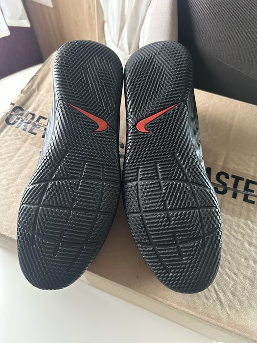Бампи Nike tempo  Made in Vietnam  Вирізані пʼятки 42(26,5см) 700 грн