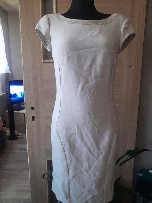 Elegancka sukienka uzywana