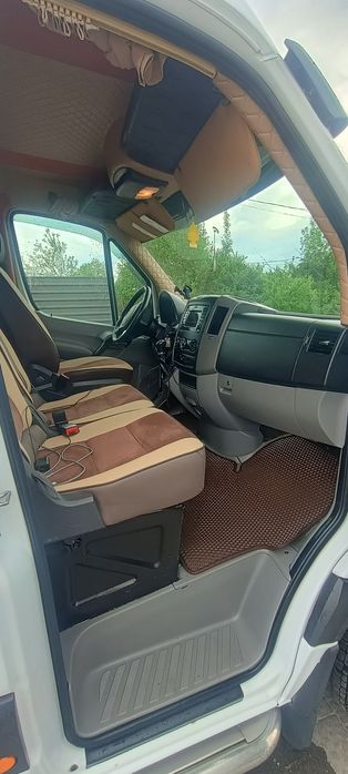 Mercedes- sprinter