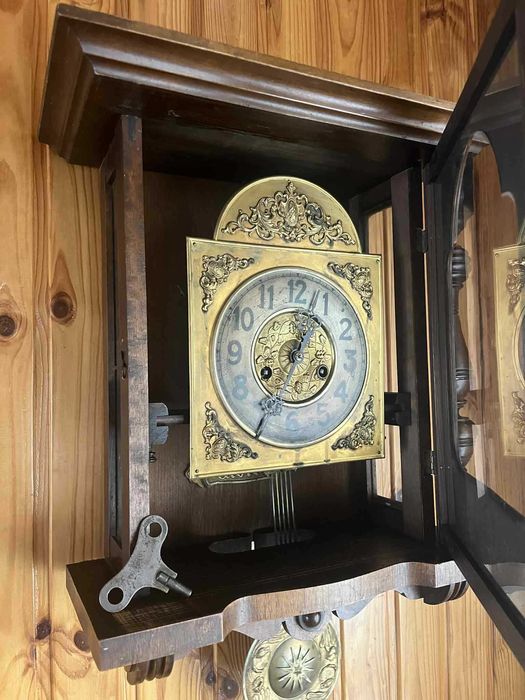 stary zegar Gustav Becker