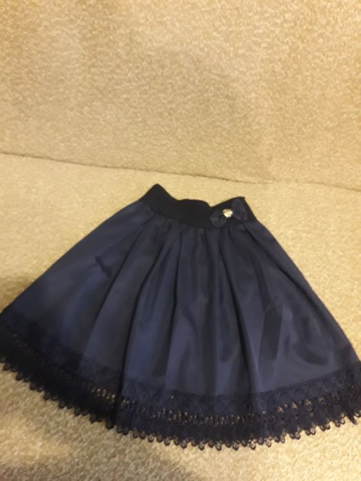 Дитячі шкільні спідниці та піджаки на 6-13 років