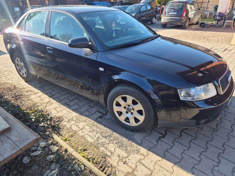 Audi A4 2.0 benzyna , automat , 02r