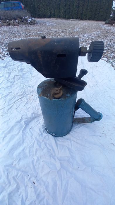 Lut lampa nabenzyne.