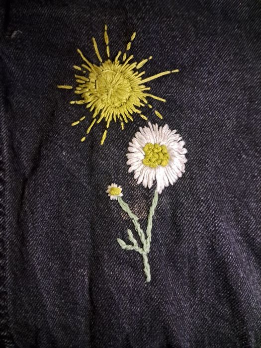 Джинси з ручною вишивкою