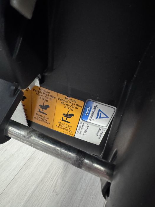 Maxi Cosi Pebble Pro i-Size Fotelik samochodowy 0-13 kg z baza