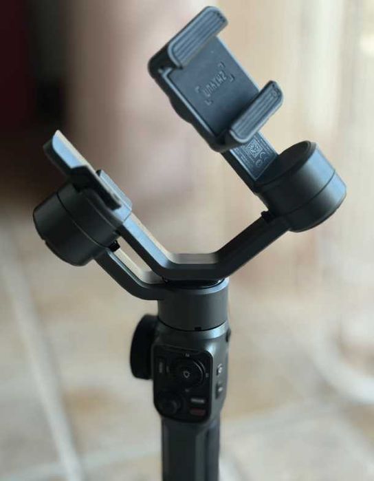 Estabilizador de Telemóvel - Zhiyun Smooth 5