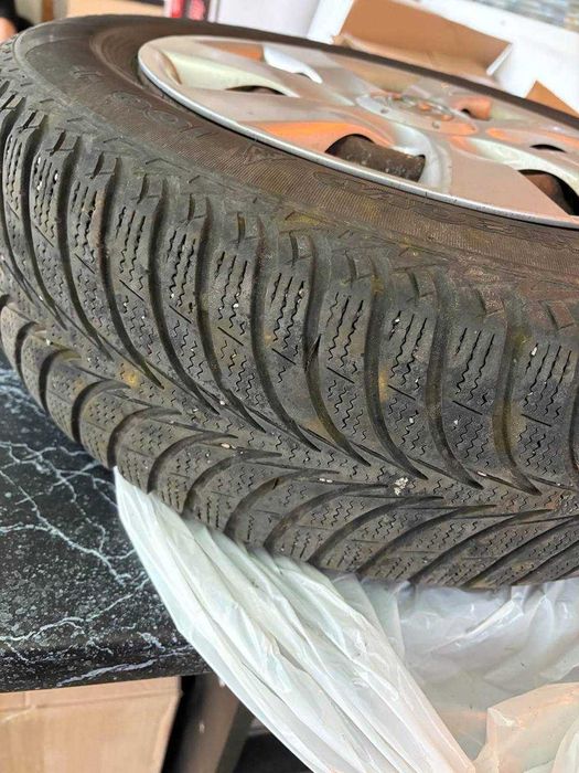 Продам Б/у Колеса 195-65-R15 4500 за всі!