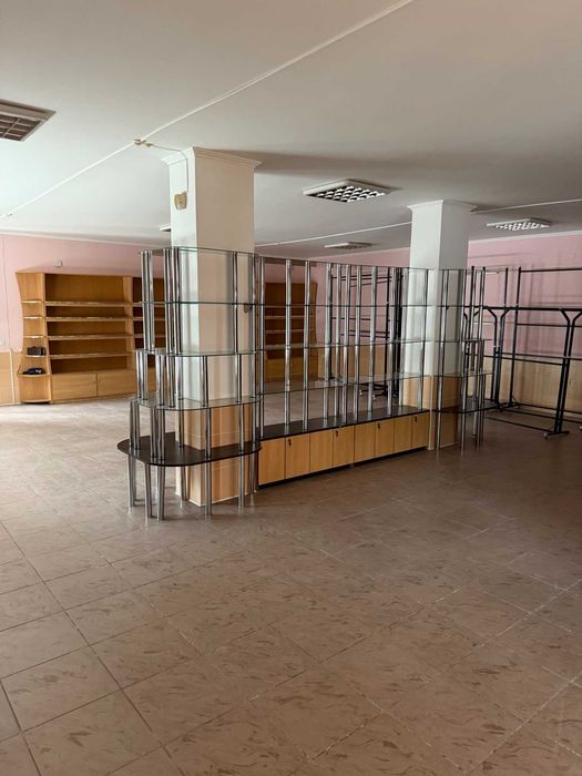 Оренда приміщення під магазин м.Волочиськ + Складска територія + Стоянка