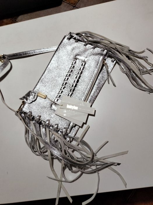 Babylon srebrna torebka.