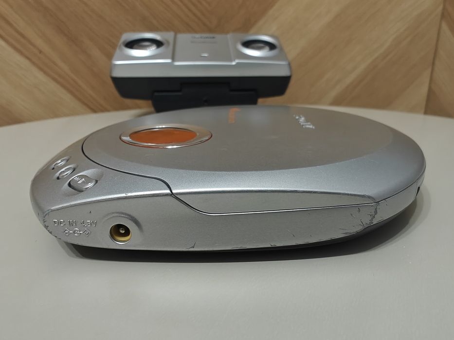 Discman Sony Walkman D-E340 + Głośniki Creative Travel Sound