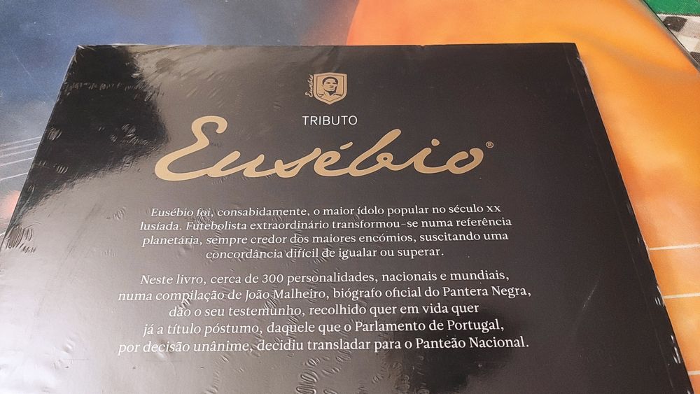 Eusébio - Tributo - 300 personalidades - Benfica - Futebol - Selado