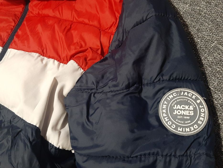 Стильная куртка Jack & Jones