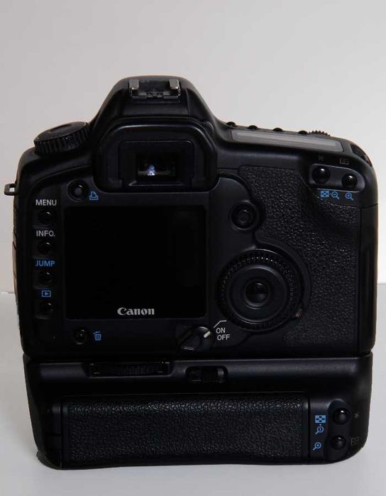 Canon EOS D5 com punho