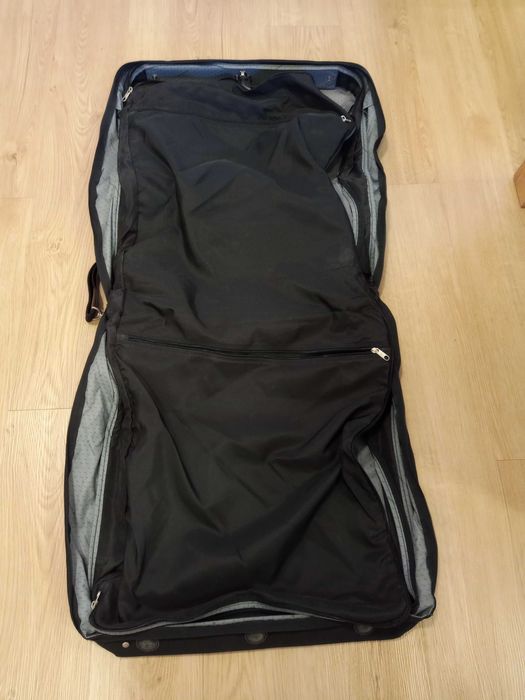 Porta-fatos Samsonite NOVO