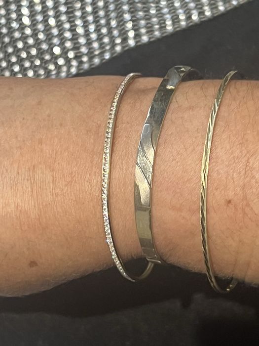 Bransoletka sztywna zloto  585