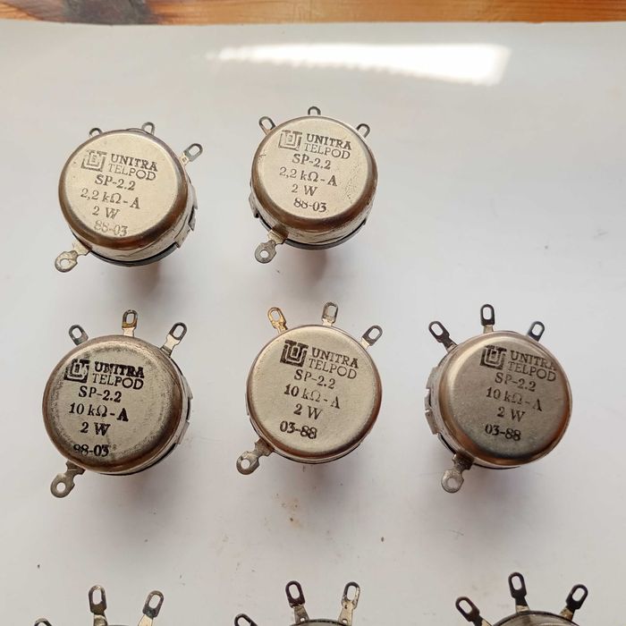 Potencjometr UNITRA TELPOD SP 2,2 4,7MOhm  2W i inne