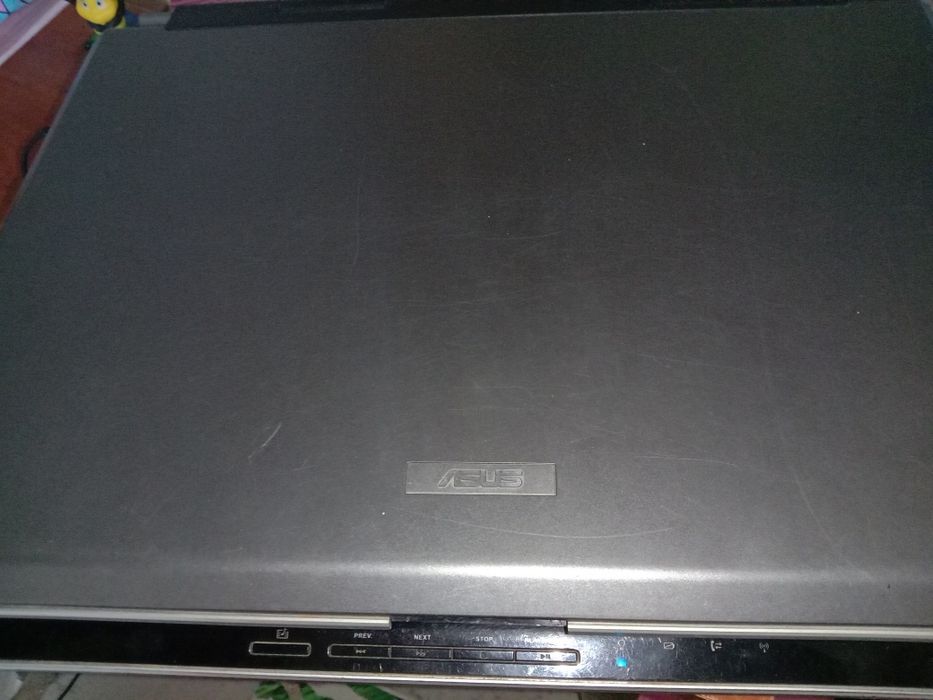 Ноутбук Asus A7J