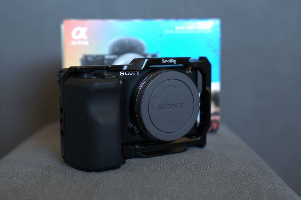 Sony Zve10 Muito Nova | Cage Small rig | 5 baterias | Carregador | bolsa