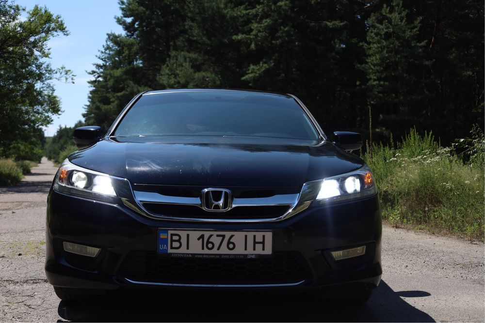 Продам Honda Accord 2014 года, 2.4 газ/бензин