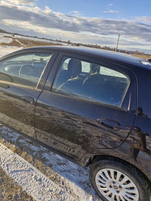 Авто на ходу, на літній шині маю зиму 4шт до встановлення,  потрібен