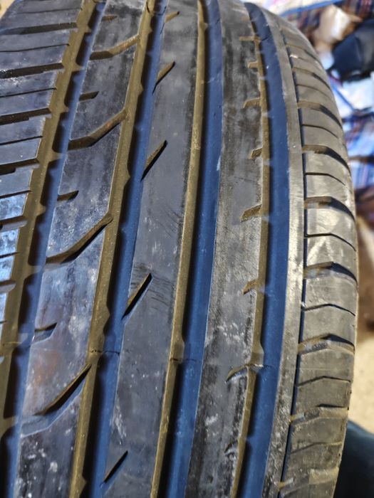 Диск Nissan 17" з резиною 215/55R17.
