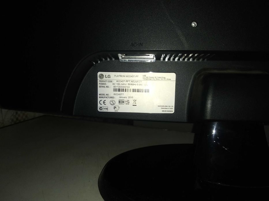 Монітор LG Flatron w2243t