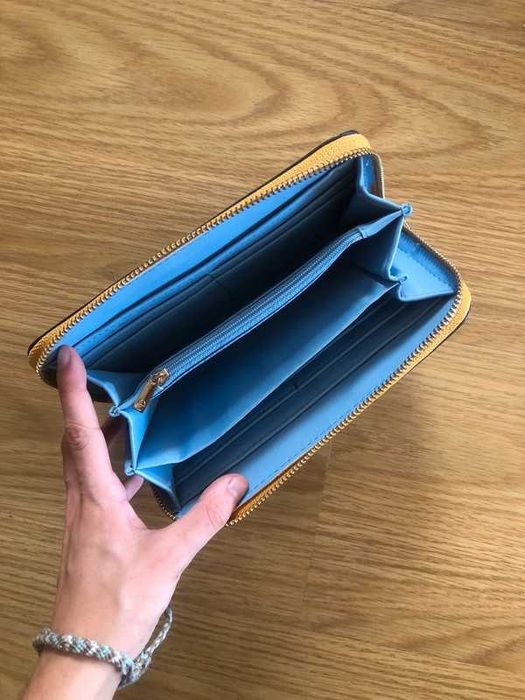 Carteira de senhora/ mulher stradivarius