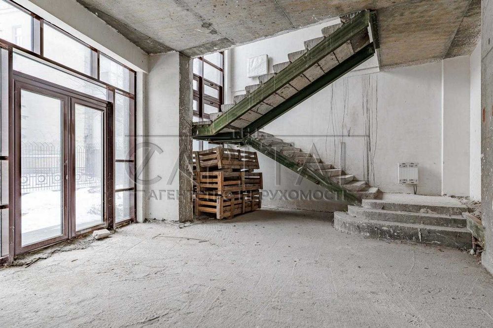 Продаж/Торгівельна площа/Хмельницького Богдана/Центр/684m2/1 150 000 $/Київ