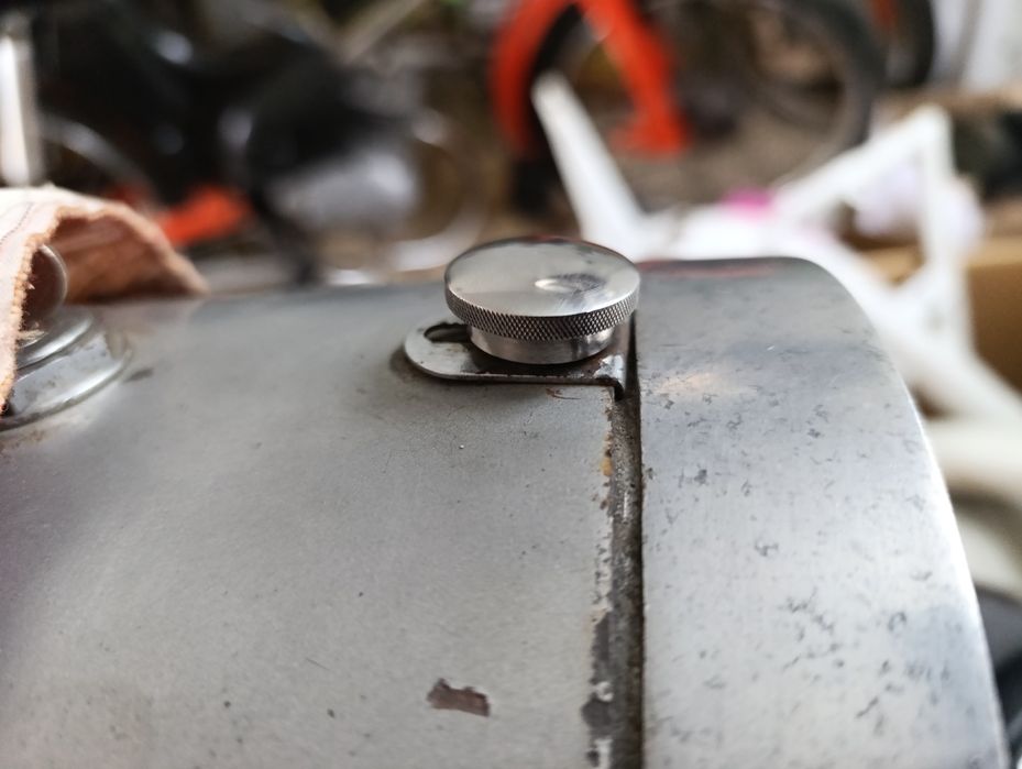 SHL gazela śruba nakrętka  m 17 pokrętło do regulacji