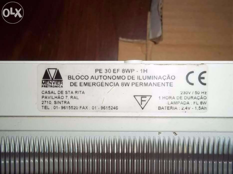 Bloco autonomo de iluminaçao de emergencia 8 w permanente