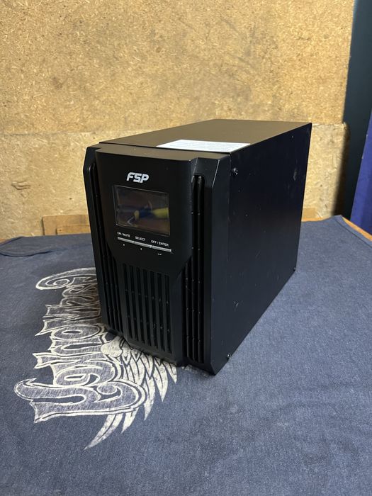 Продам безперебойник FSP