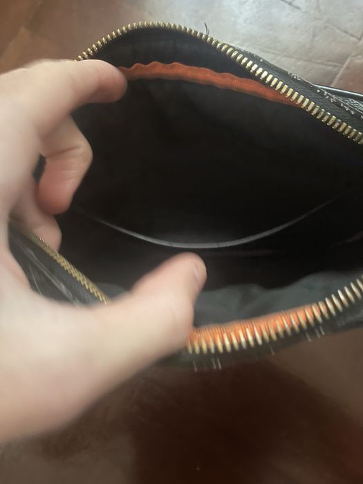 Bolsa Lacoste Bom estado