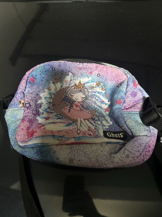 Material escolar Ghuts