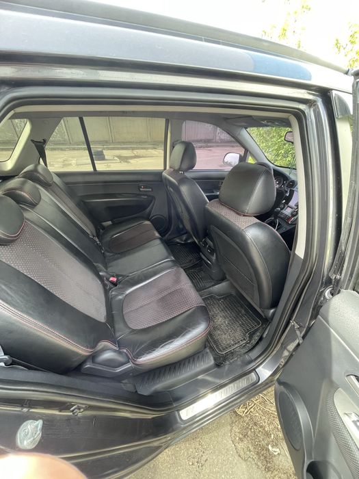 KIA CARENS 2.0 газ/бенз