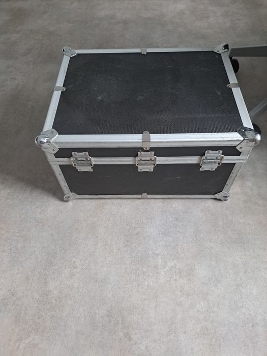 Kufer transportowy walizka case