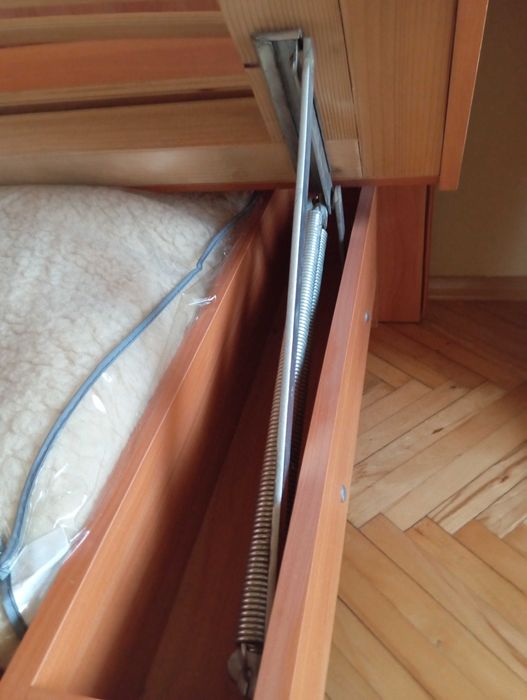 Naprawa szaf przesuwnych, otwieranych,  mebli kuchennych , mechanizmów łóżek, wersalek, naprawa prowadnic szuflad