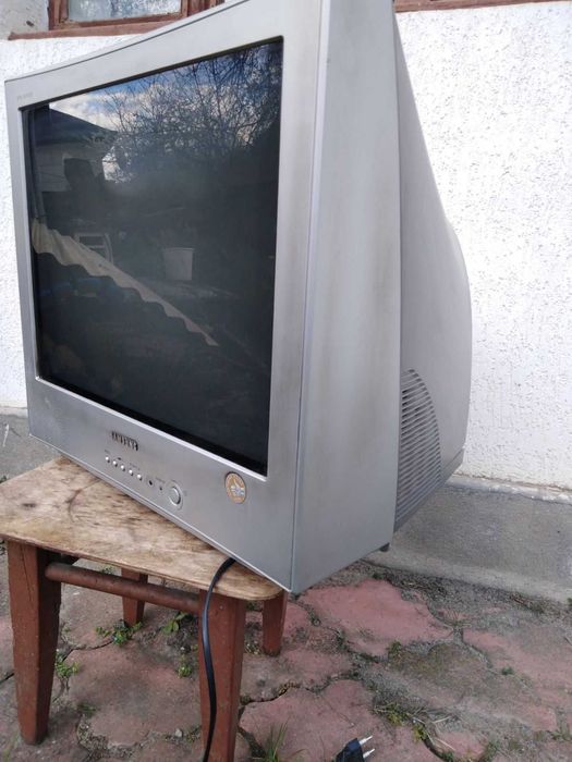 кольоровий телевізор Самсунг ,ДЦ антена ,телефакс