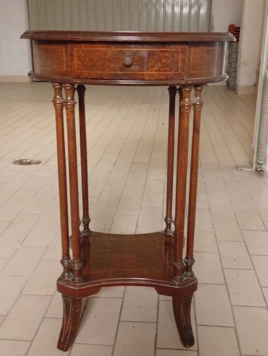 Mesa de apoio (telefone), arrumação, 1 gaveta