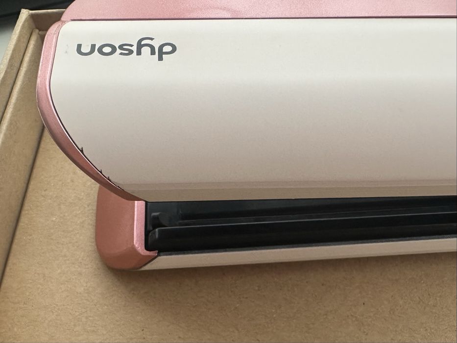 Dyson Airstrait рожевий