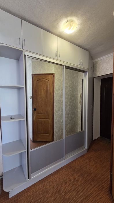 Продаж двокімнатної квартири у сел.Зарічне