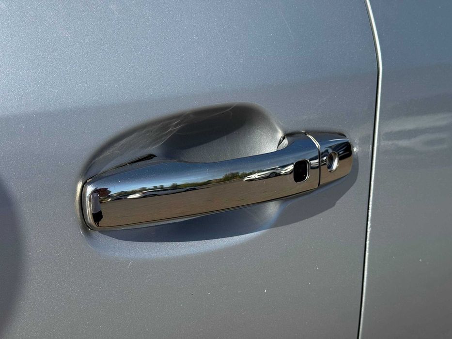 Avtoreal Toyota Land Cruiser 200 Дизель 4.5