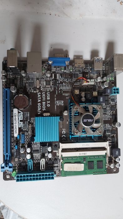 Материнская плата Asus C8H70 +4гб озу